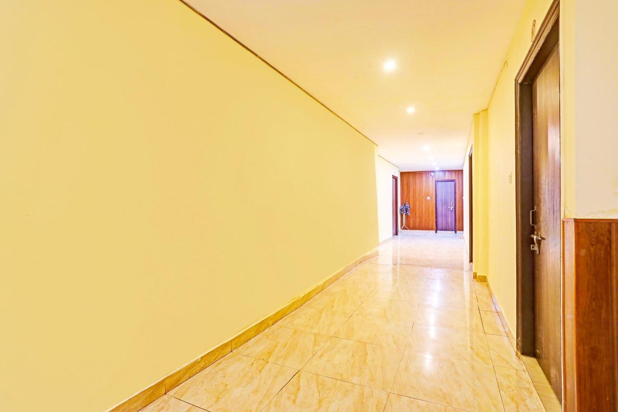 Hotel O Arvi Guest House Βαρανάσι Εξωτερικό φωτογραφία